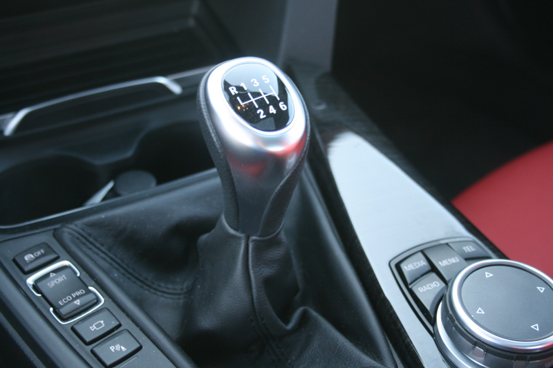 Illustration for article titled The Best Thing About The BMW 340i Is That It Comes With Three Pedals